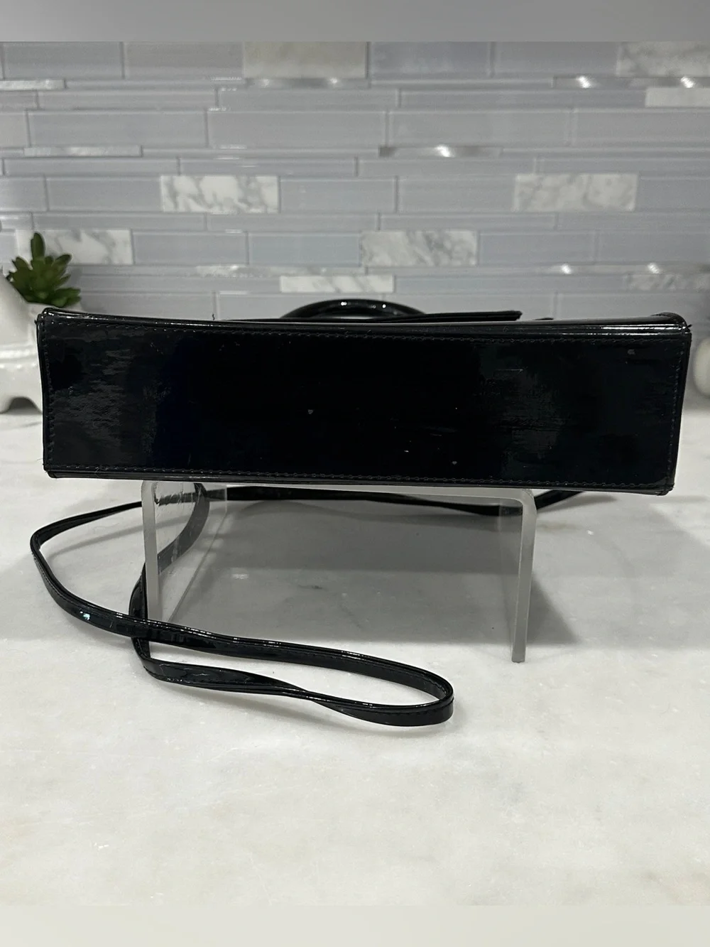 Vintage-Style Marilyn Monroe Black Patent Top-Handle Bag